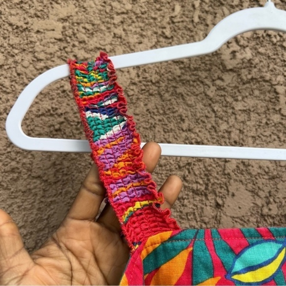 C&C California Red Tropical Print Button-Front Tank - Picture 4 of 9